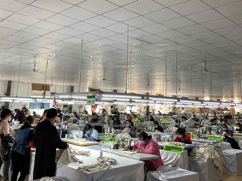 Military_uniform_production_lines
