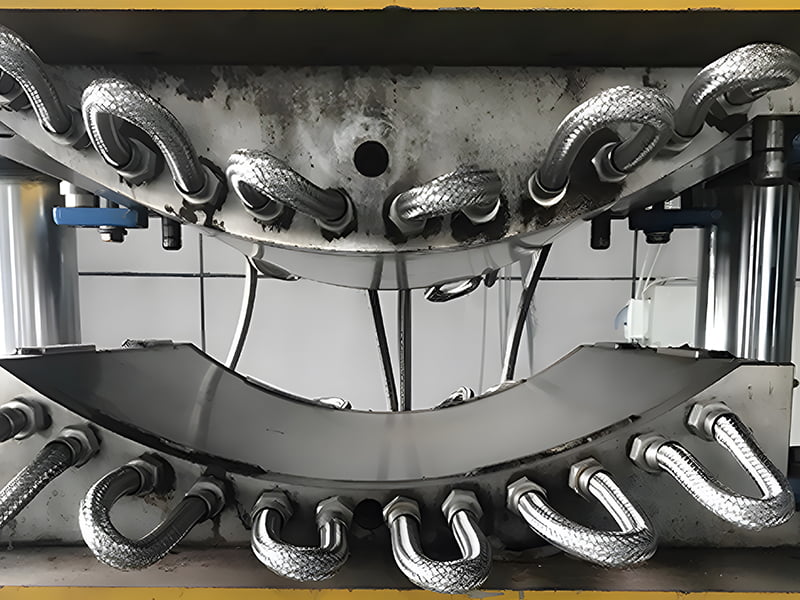 Bulletproof plate bending forming factory