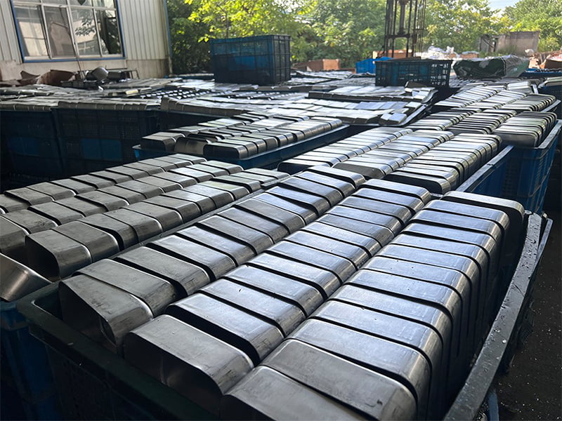 mess_tin_production