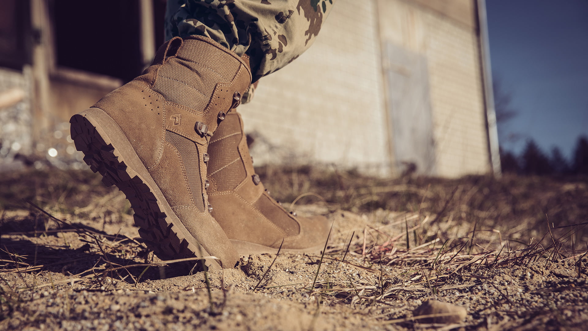 military shoes & boots supplier