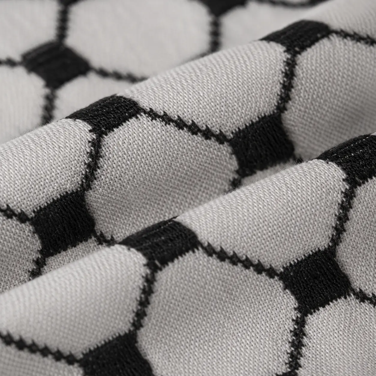 Keffiyeh Fisherman Weave Detail