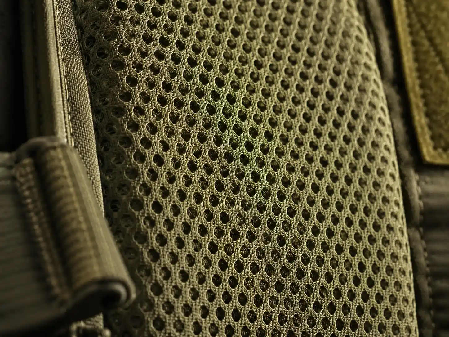3D Breathable Mesh Padding Inside Tactical Vest