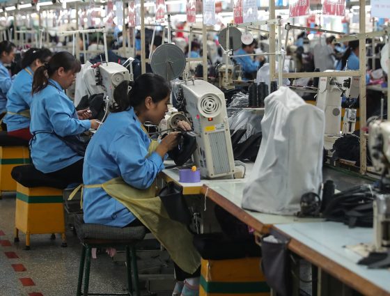 factory production Manual sewing factory production Manual sewing
